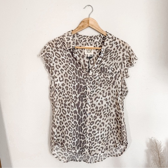 Chaser | NWT Flutter Sleeve Boho Leopard Print Button Down Top - Picture 4 of 12